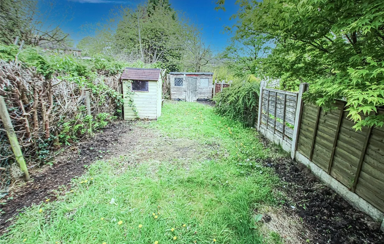 2 bedroom house for sale - Bentley Hurst