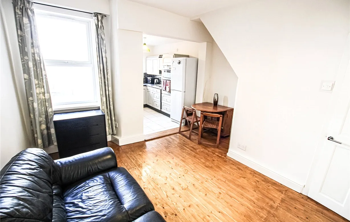 3 bedroom house for sale - Bentley Hurst