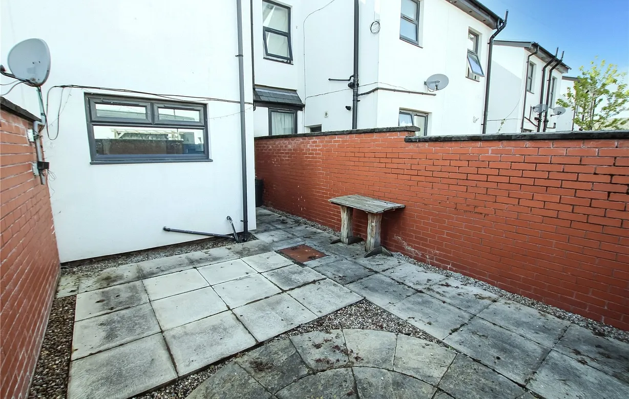 3 bedroom house for sale - Bentley Hurst