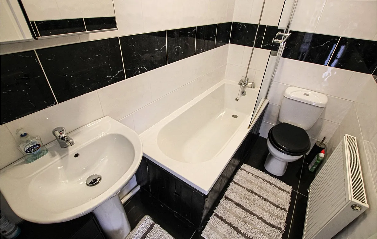 3 bedroom house for sale - Bentley Hurst