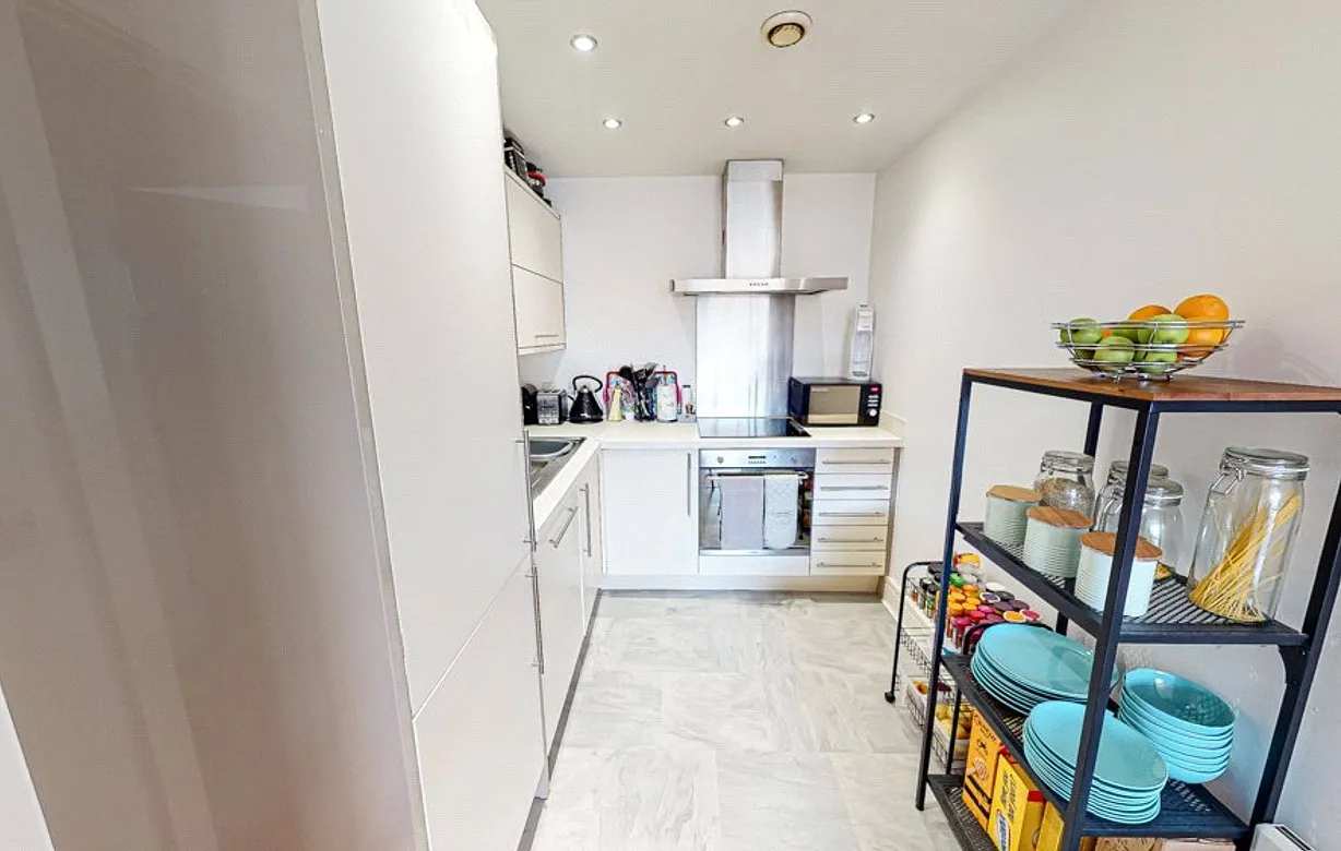 2 bedroom apartment for sale - Bentley Hurst