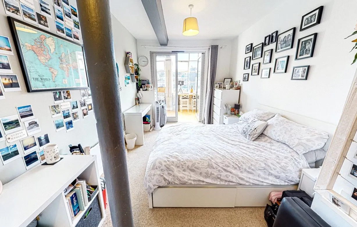 2 bedroom apartment for sale - Bentley Hurst