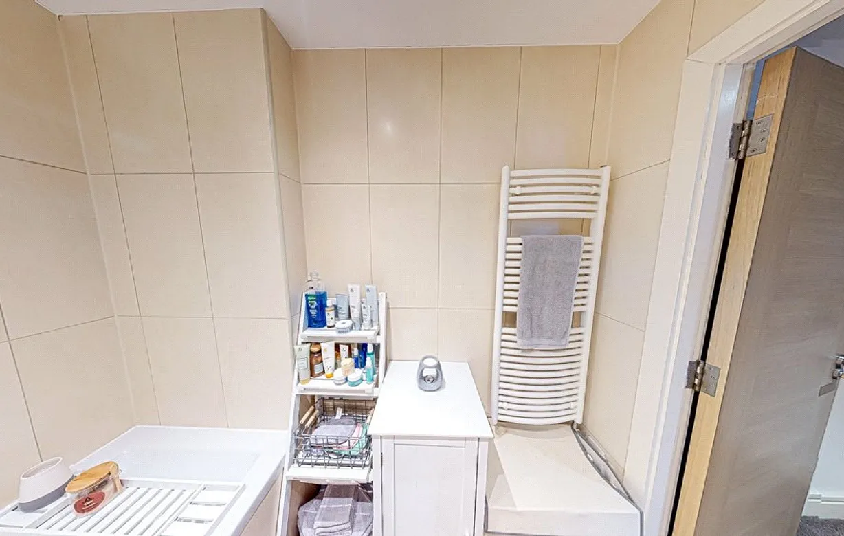 2 bedroom apartment for sale - Bentley Hurst