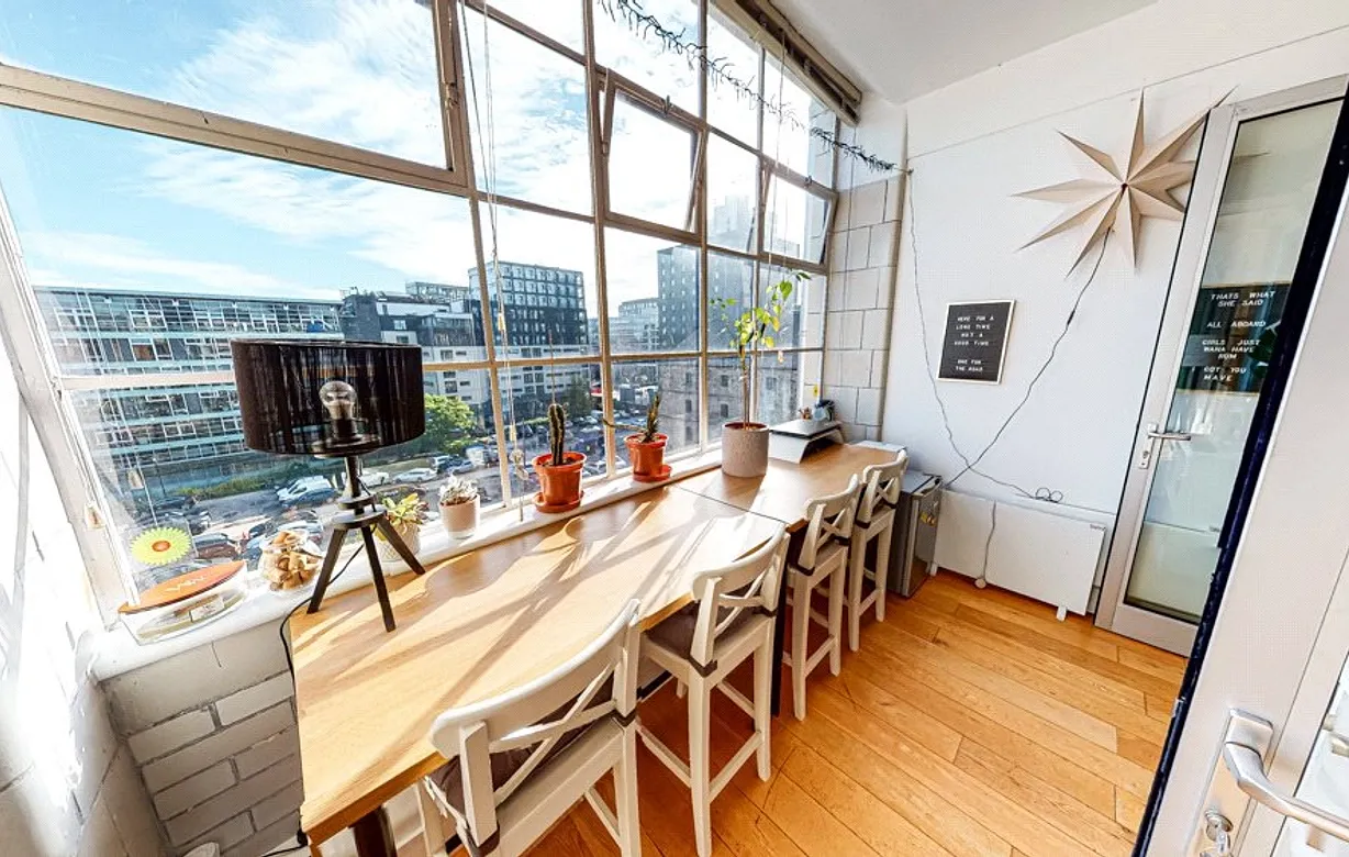 2 bedroom apartment for sale - Bentley Hurst