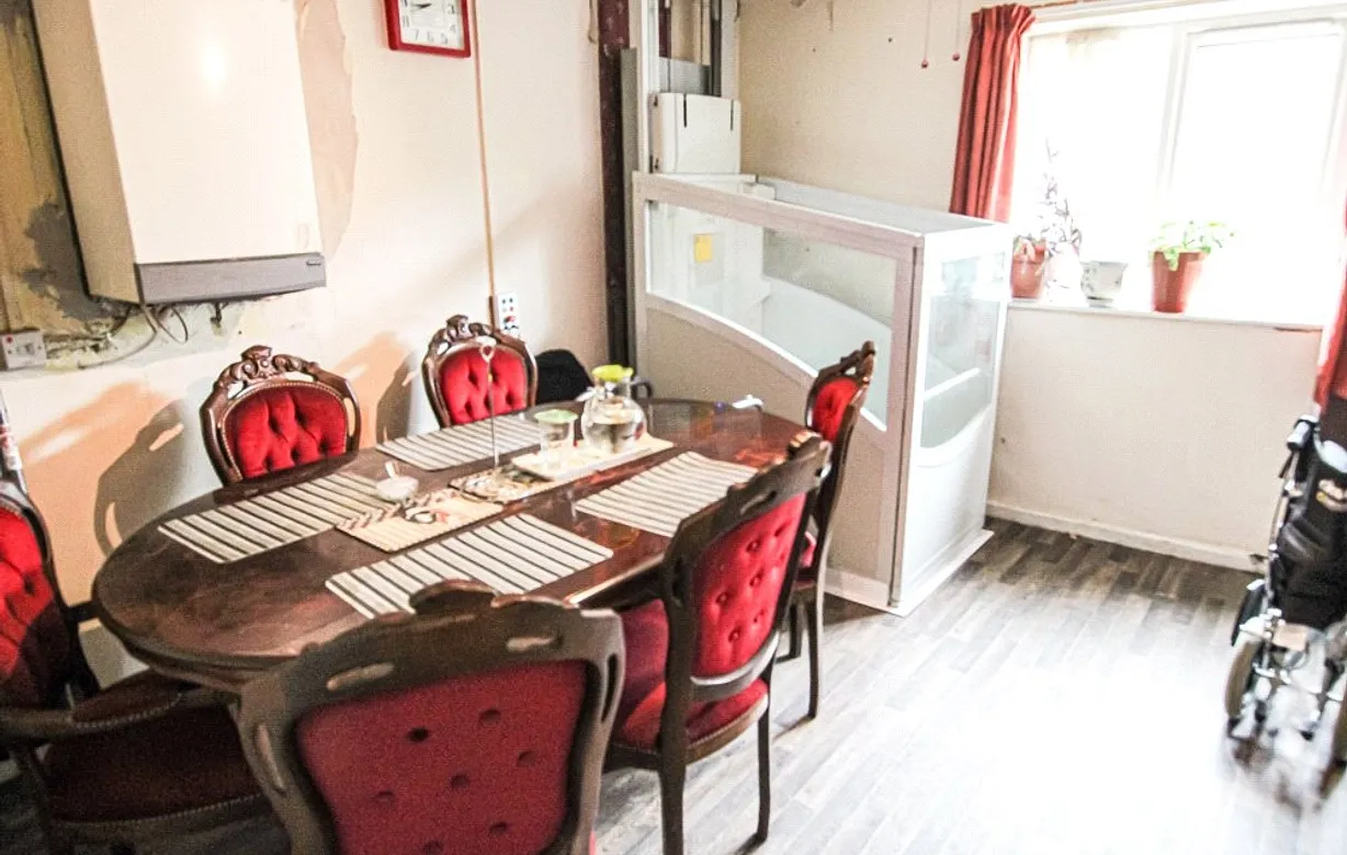 5 bedroom house for sale - Bentley Hurst