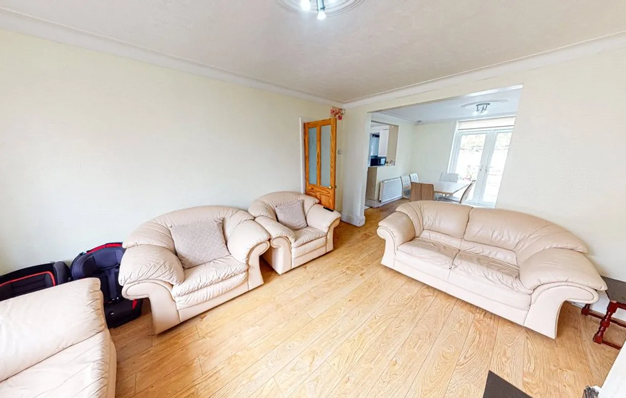 3 bedroom house for sale - Bentley Hurst