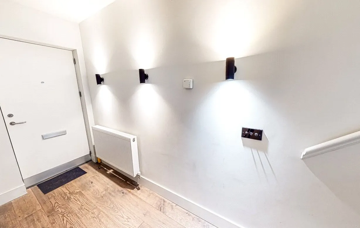 2 bedroom townhouse for sale - Bentley Hurst