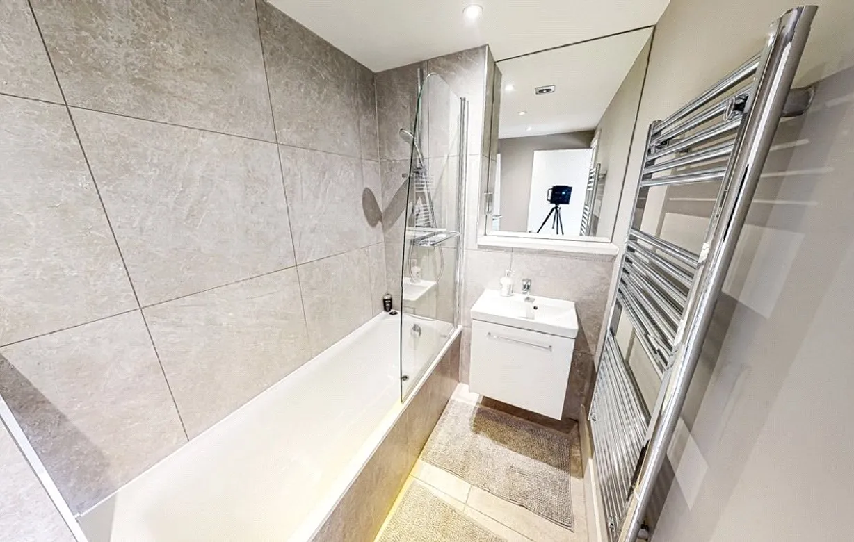 2 bedroom townhouse for sale - Bentley Hurst