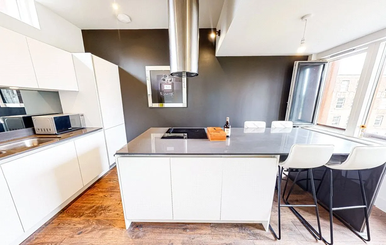 2 bedroom townhouse for sale - Bentley Hurst