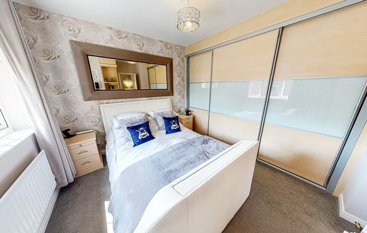 4 bedroom house for sale - Bentley Hurst