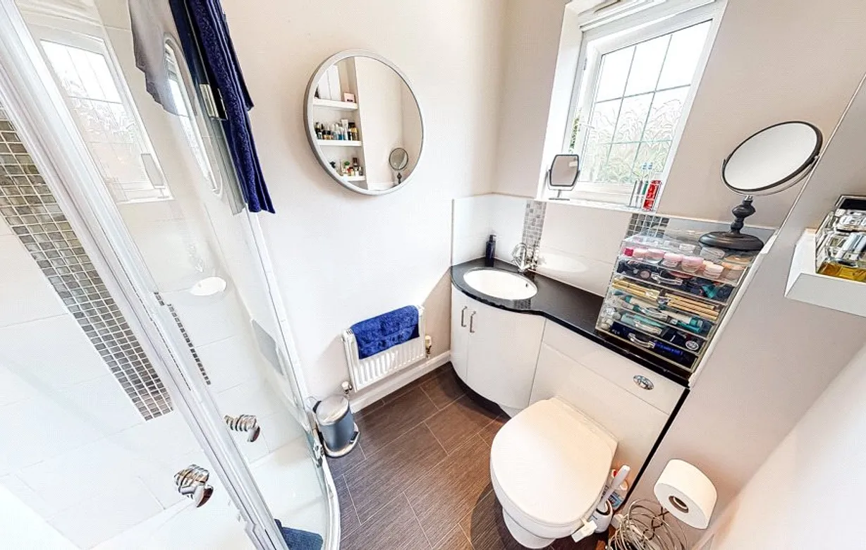 4 bedroom house for sale - Bentley Hurst