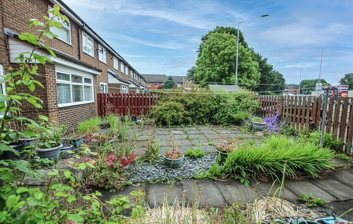 3 bedroom house for sale - Bentley Hurst