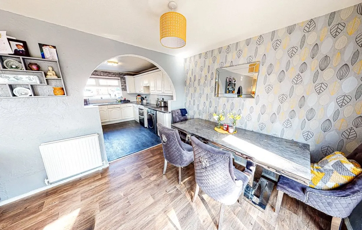 3 bedroom house for sale - Bentley Hurst