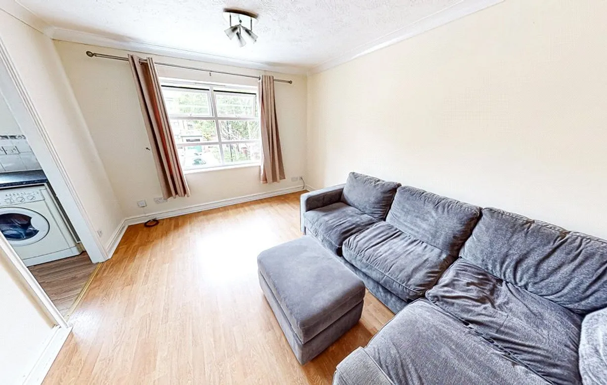 1 bedroom apartment for sale - Bentley Hurst