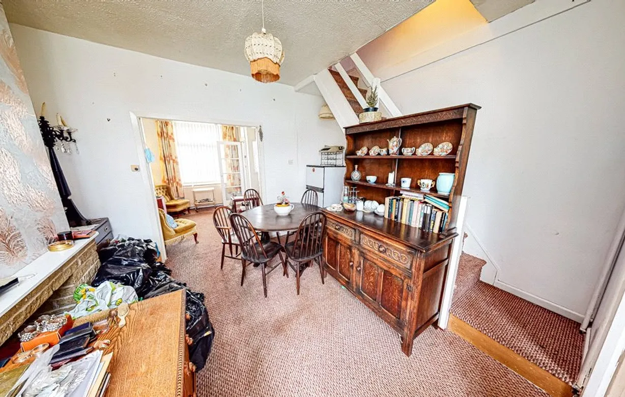2 bedroom house for sale - Bentley Hurst