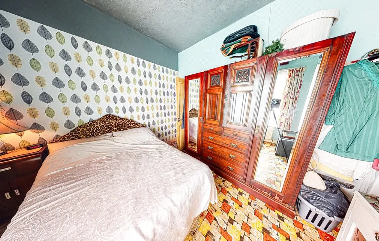 2 bedroom house for sale - Bentley Hurst