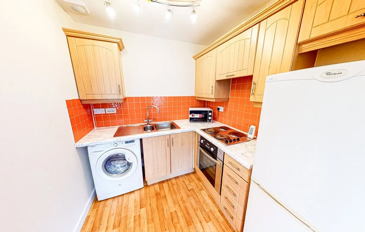 2 bedroom apartment to rent - Bentley Hurst