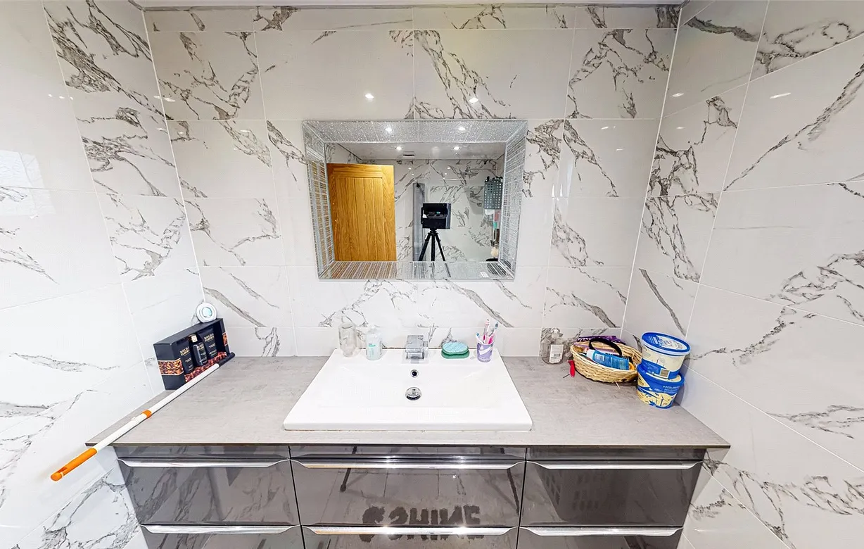 3 bedroom house for sale - Bentley Hurst