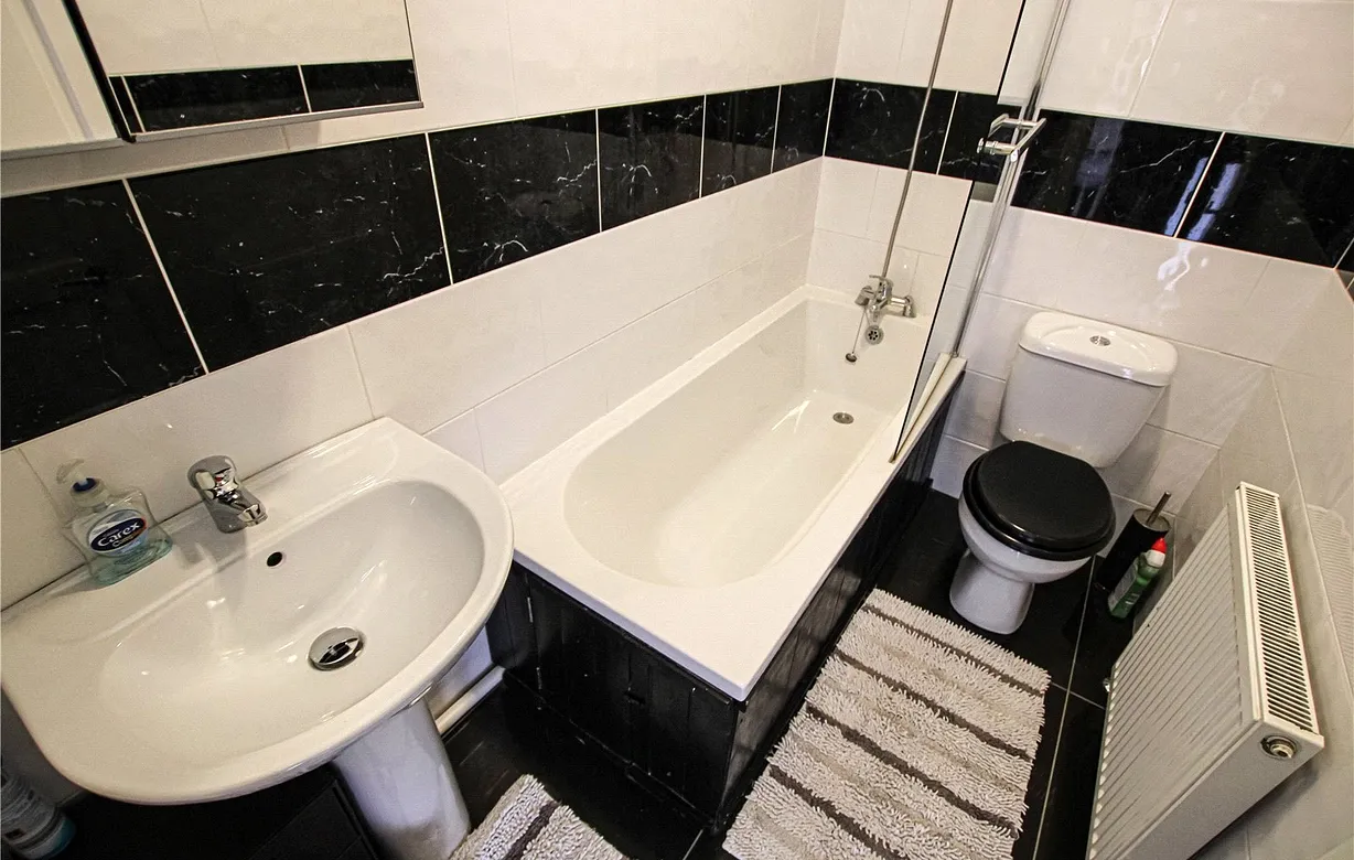 3 bedroom house to rent - Bentley Hurst