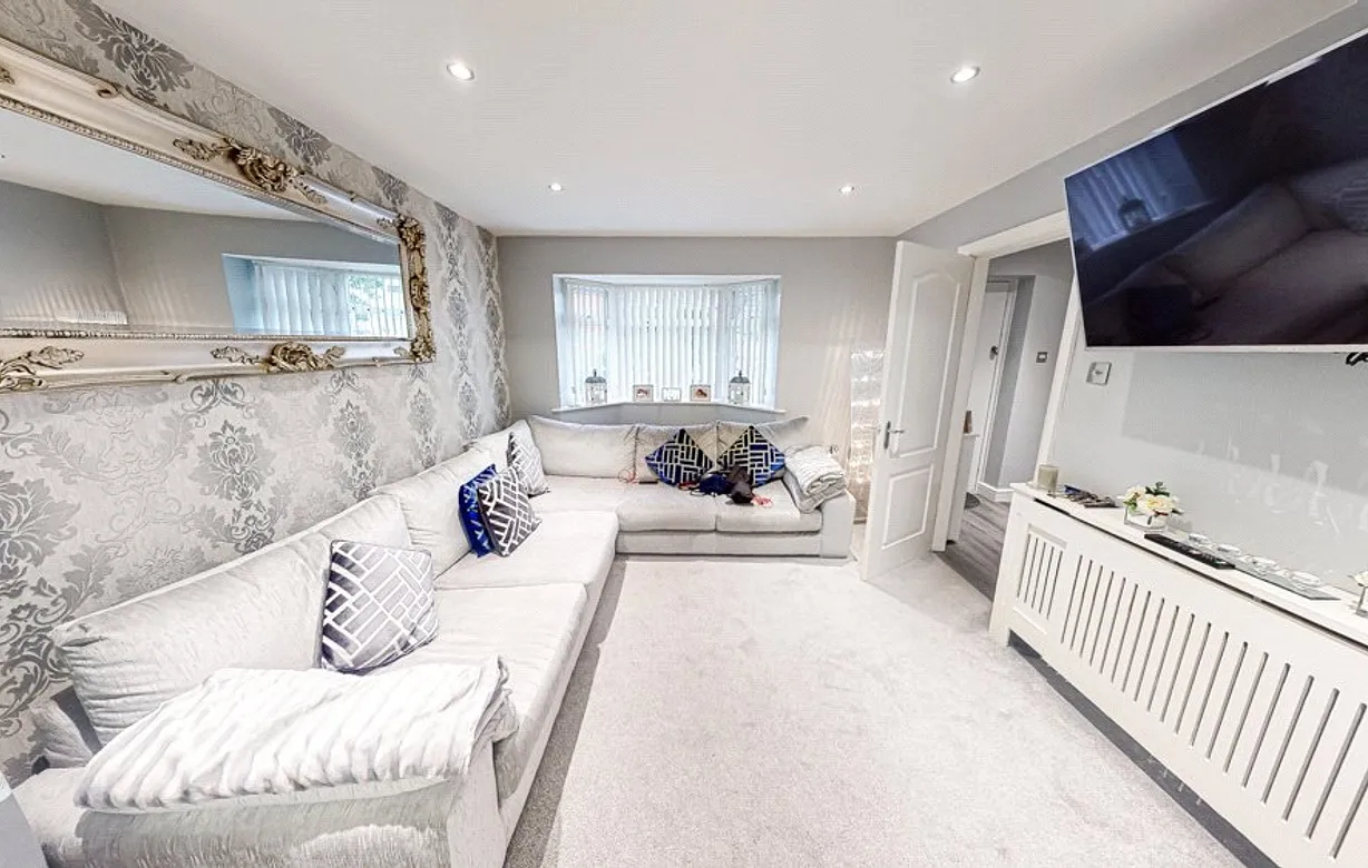 3 bedroom house for sale - Bentley Hurst