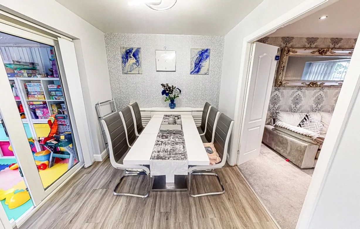 3 bedroom house for sale - Bentley Hurst