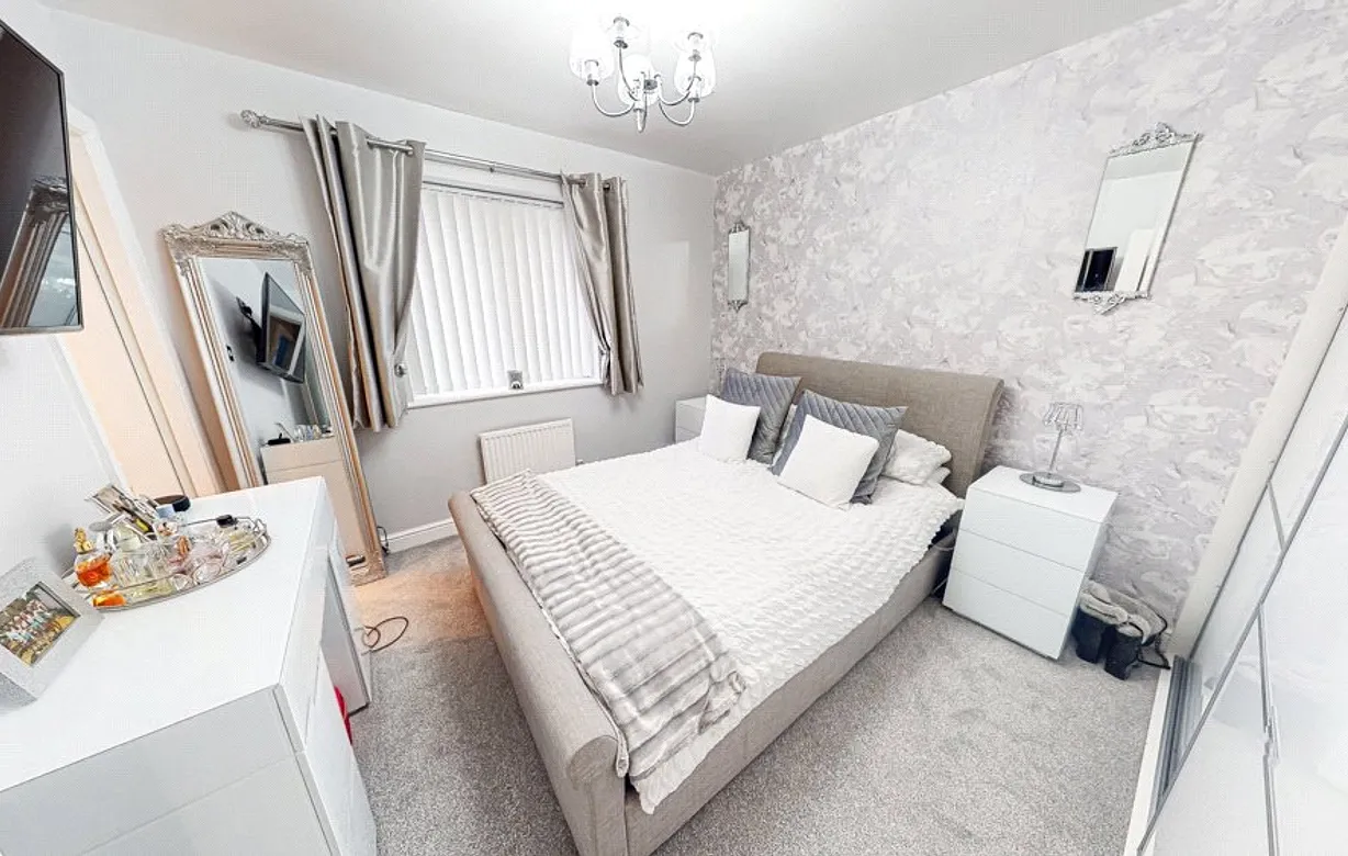 3 bedroom house for sale - Bentley Hurst