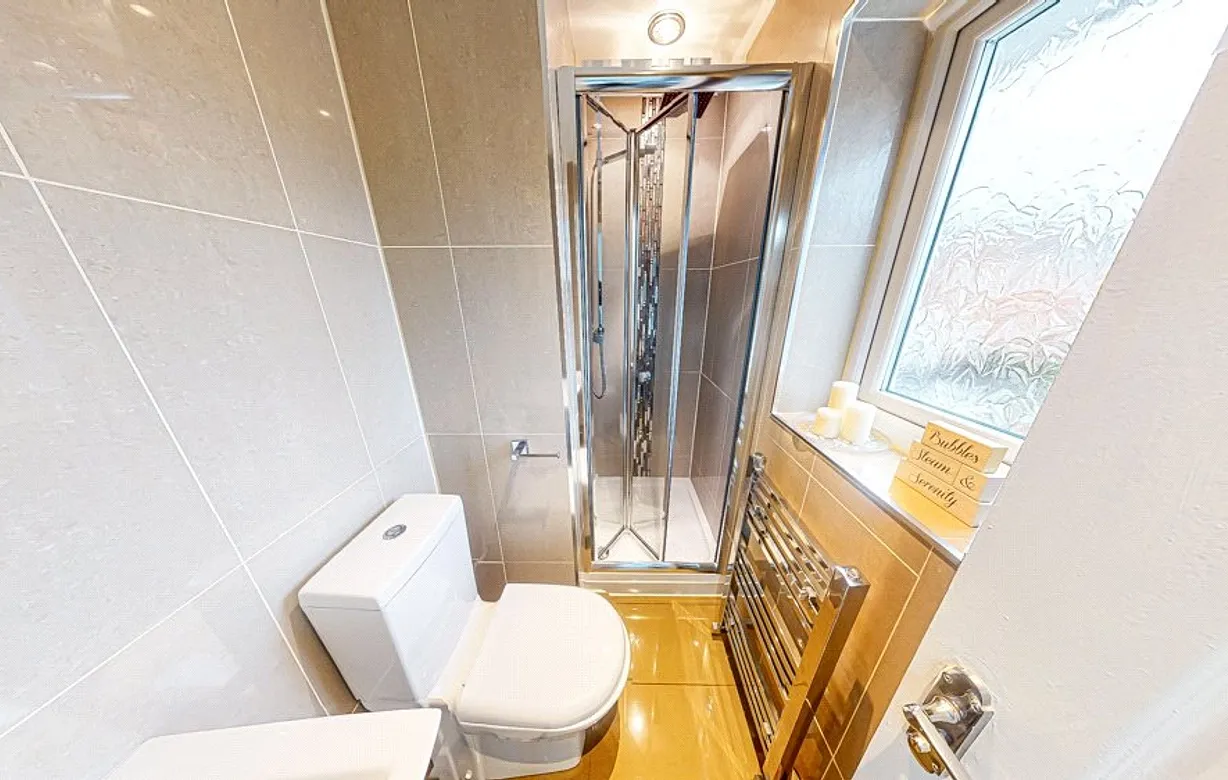 3 bedroom house for sale - Bentley Hurst