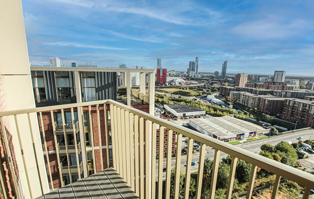 3 bedroom apartment for sale - Bentley Hurst