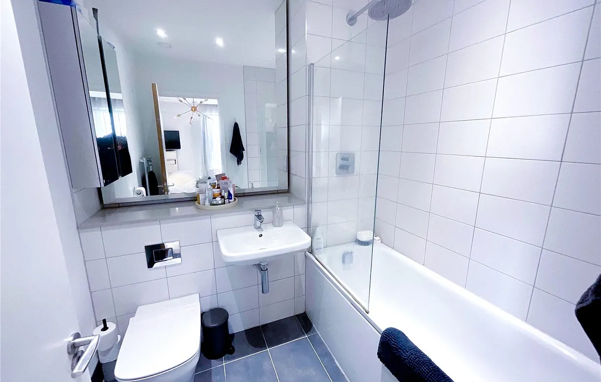 3 bedroom apartment for sale - Bentley Hurst