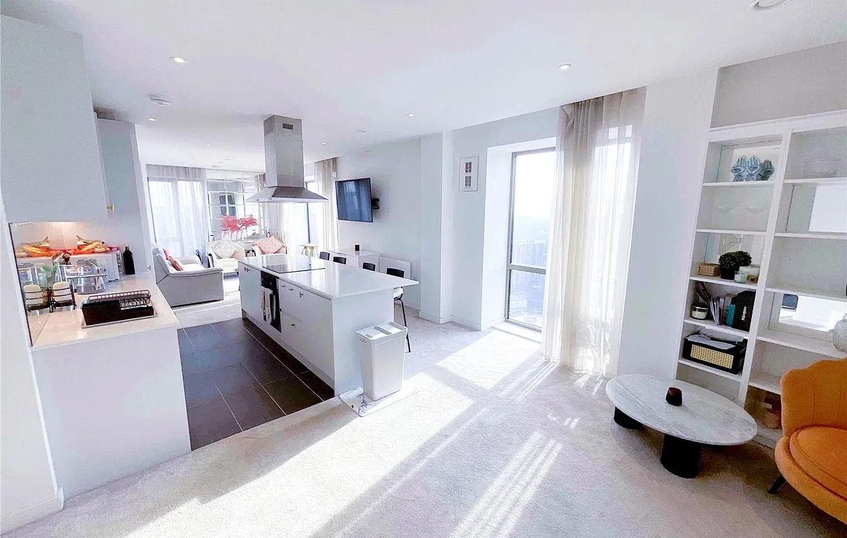 3 bedroom apartment for sale - Bentley Hurst