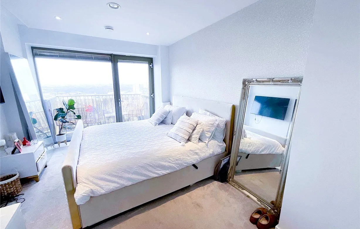 3 bedroom apartment for sale - Bentley Hurst