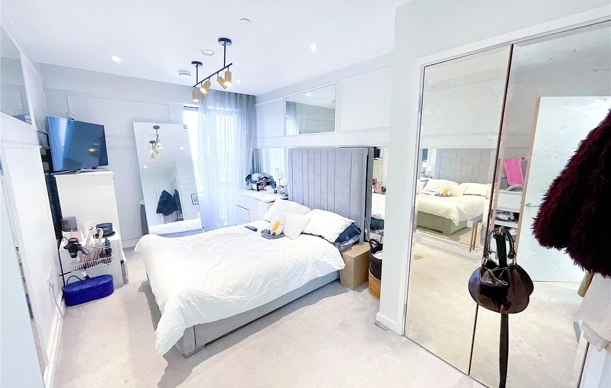 3 bedroom apartment for sale - Bentley Hurst