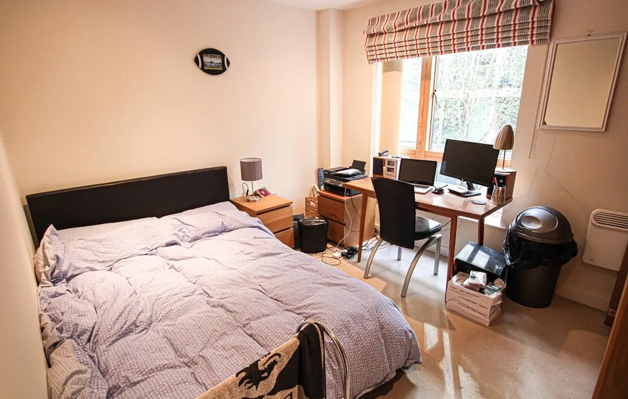 2 bedroom apartment to rent - Bentley Hurst
