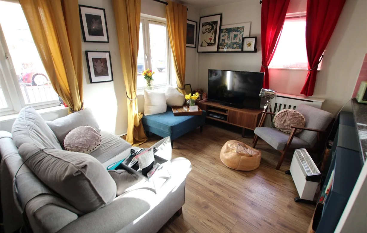 1 bedroom apartment to rent - Bentley Hurst