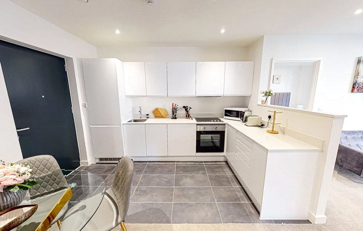 2 bedroom apartment to rent - Bentley Hurst