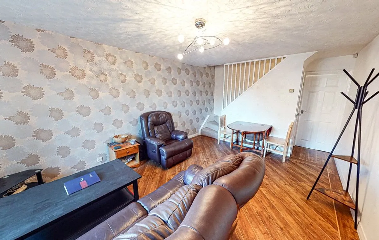 2 bedroom house for sale - Bentley Hurst