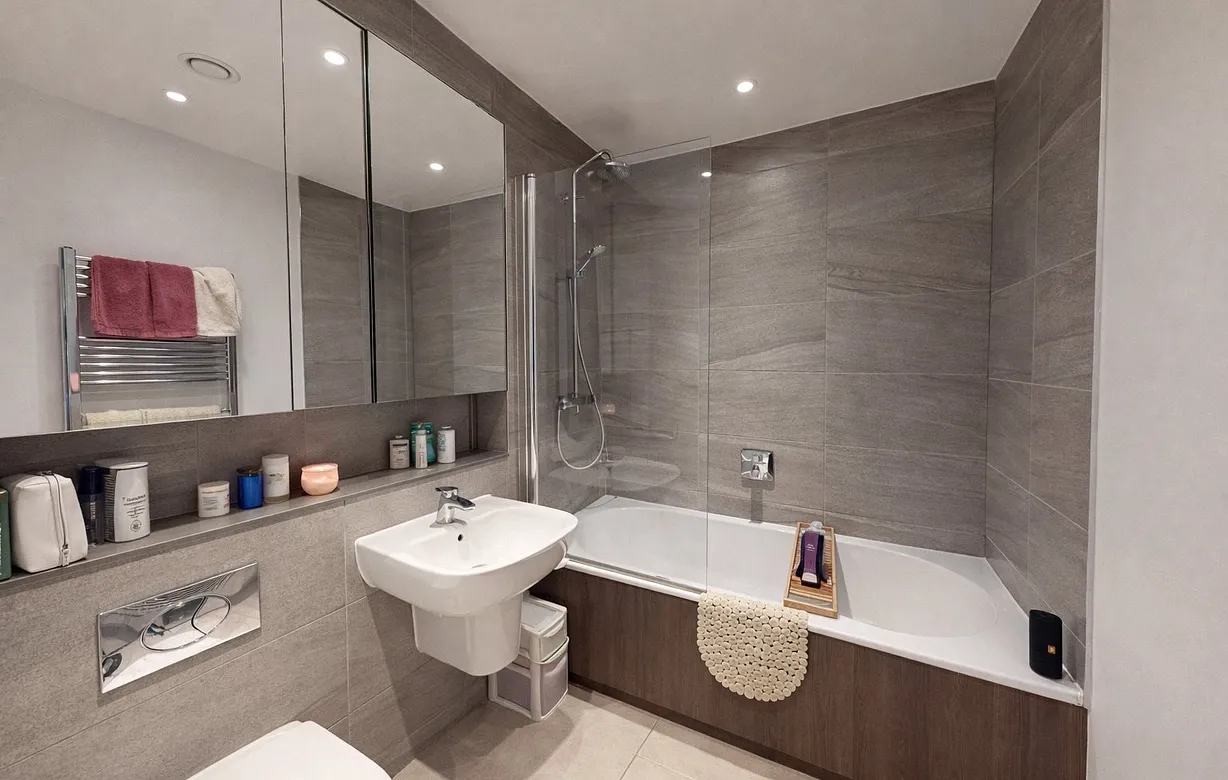 2 bedroom apartment for sale - Bentley Hurst