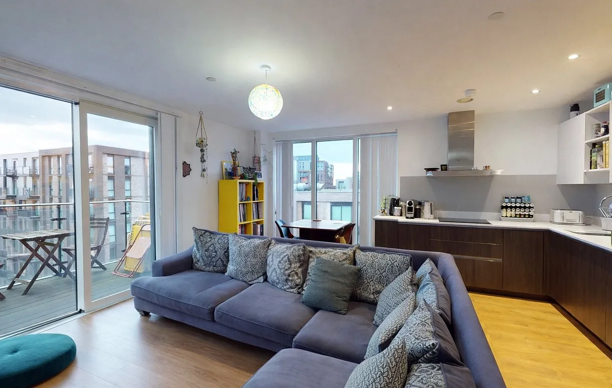 2 bedroom apartment for sale - Bentley Hurst
