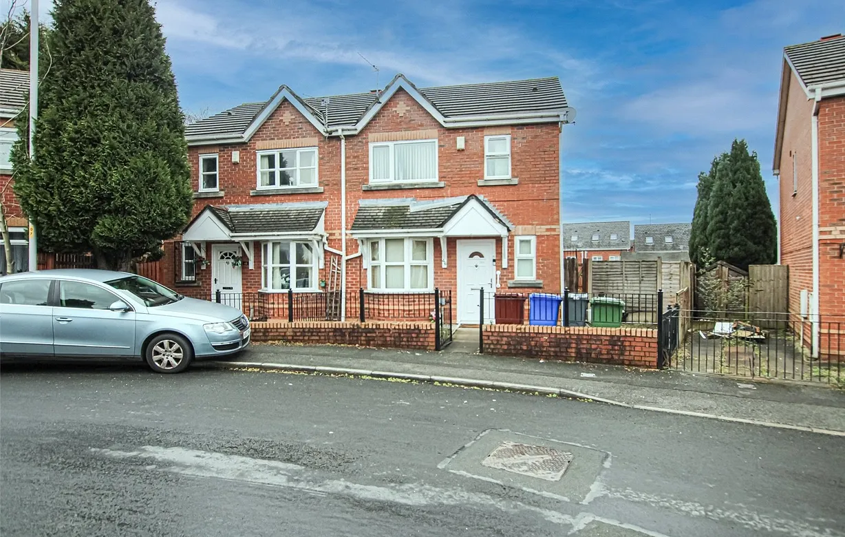3 bedroom house for sale - Bentley Hurst