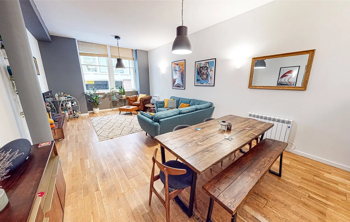 2 bedroom apartment for sale - Bentley Hurst