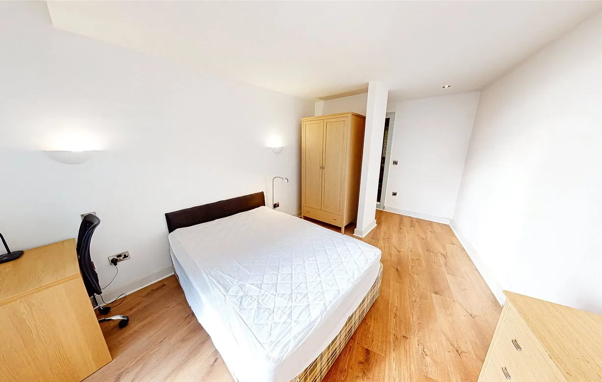2 bedroom apartment to rent - Bentley Hurst