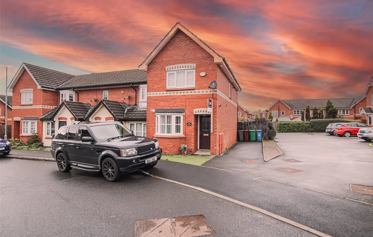 2 bedroom house for sale - Bentley Hurst