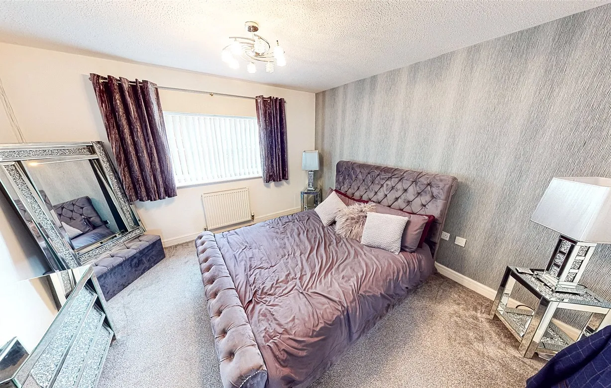 2 bedroom house for sale - Bentley Hurst