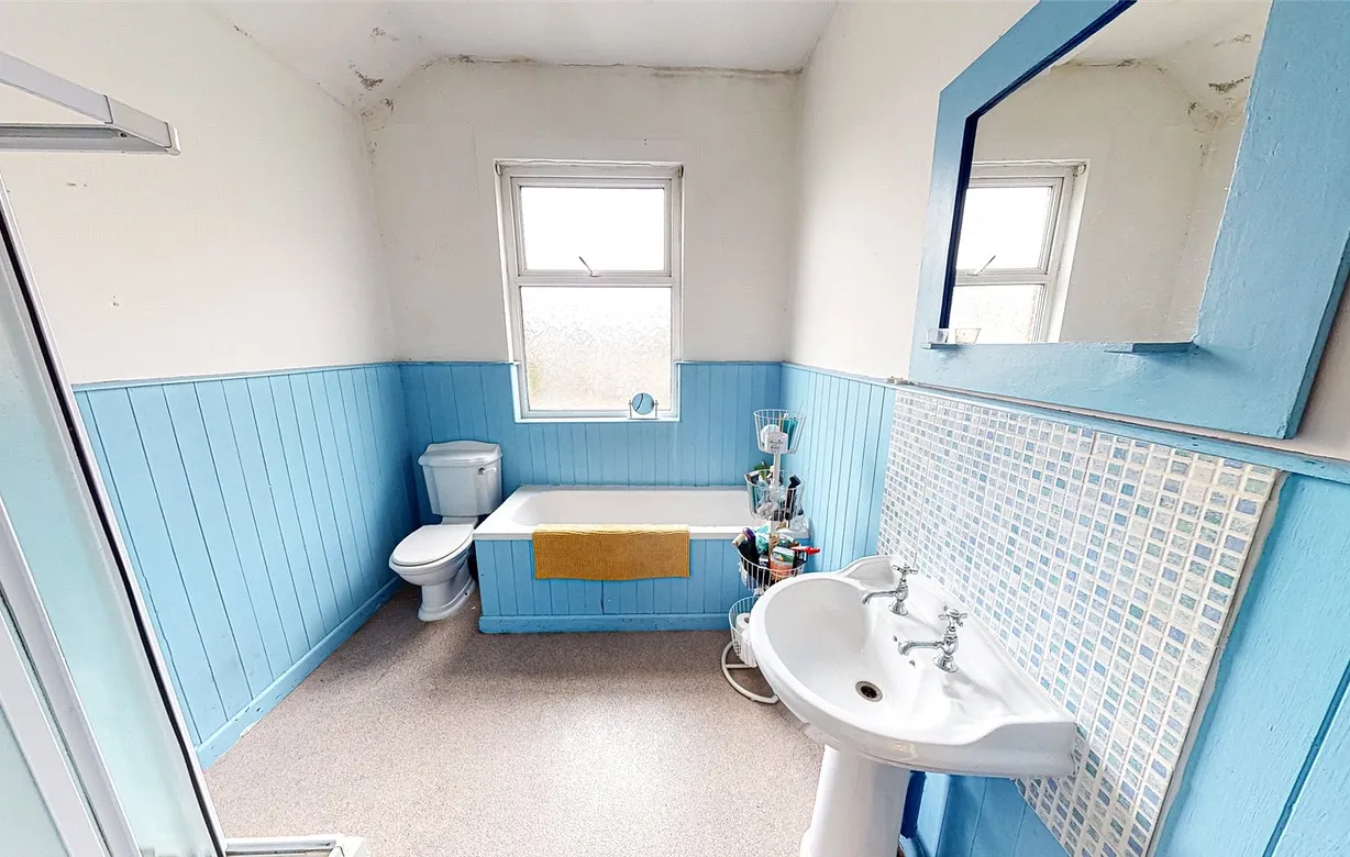 2 bedroom house for sale - Bentley Hurst