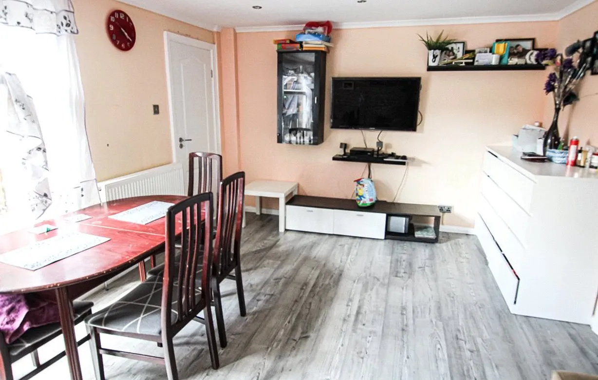 3 bedroom house for sale - Bentley Hurst