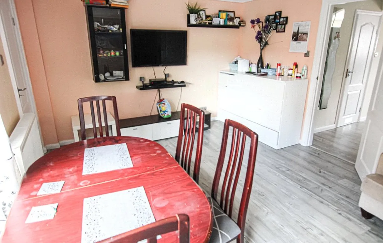 3 bedroom house for sale - Bentley Hurst