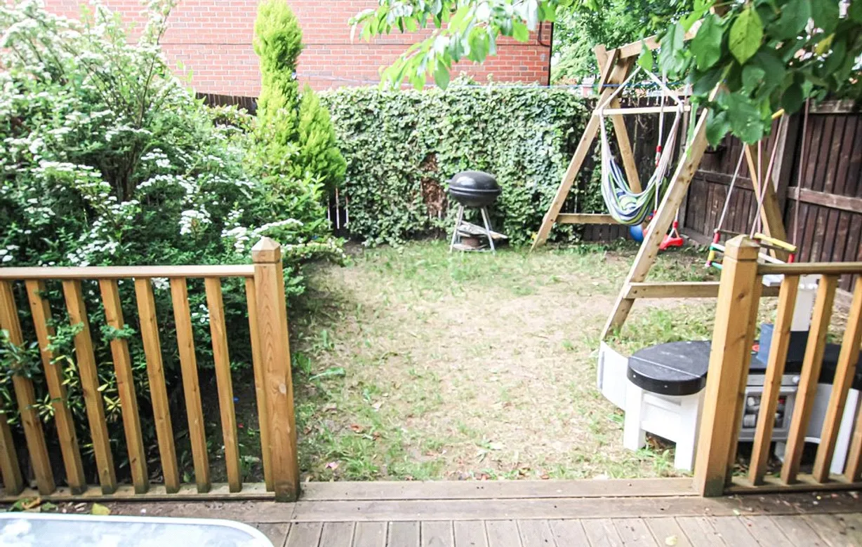 3 bedroom house for sale - Bentley Hurst