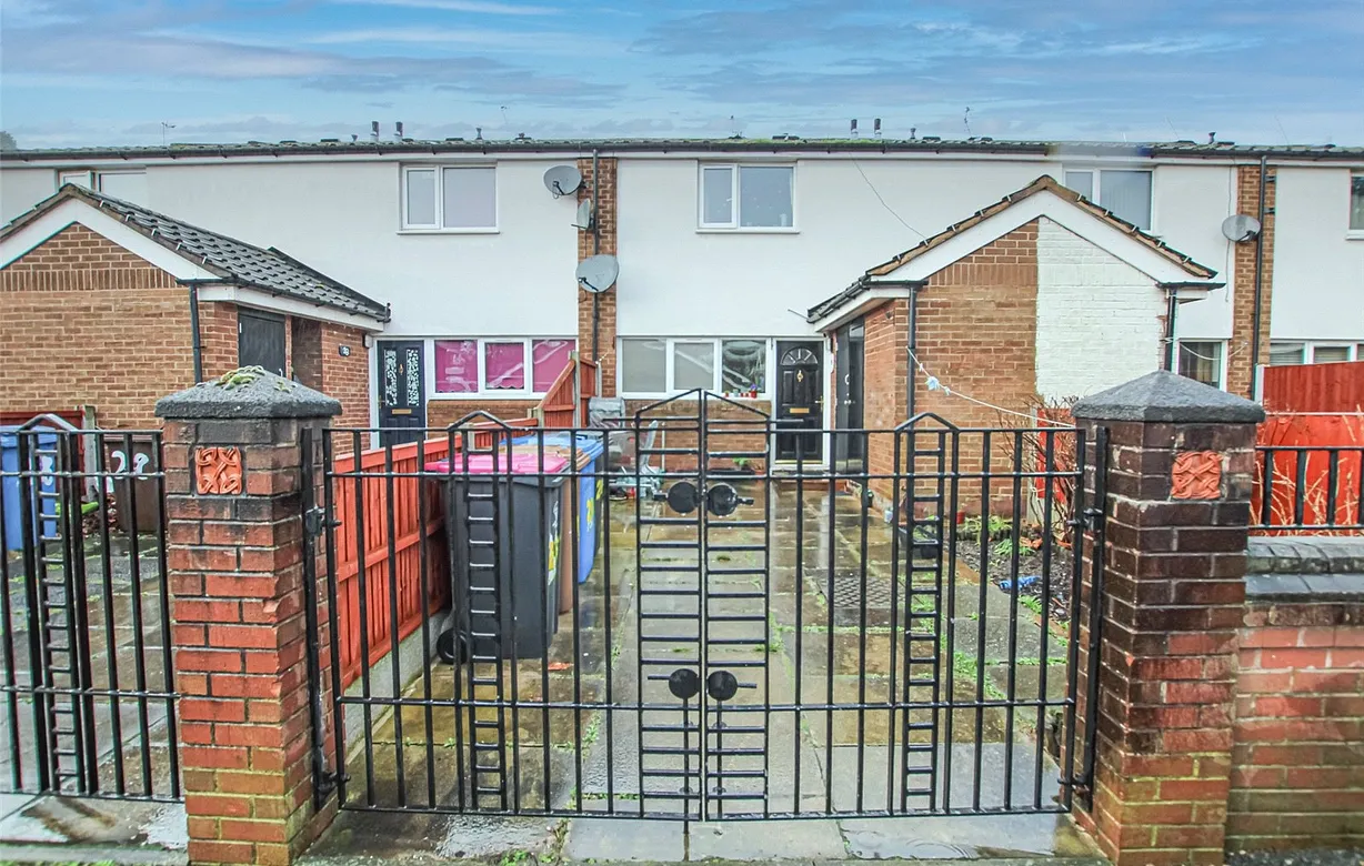 3 bedroom house for sale - Bentley Hurst
