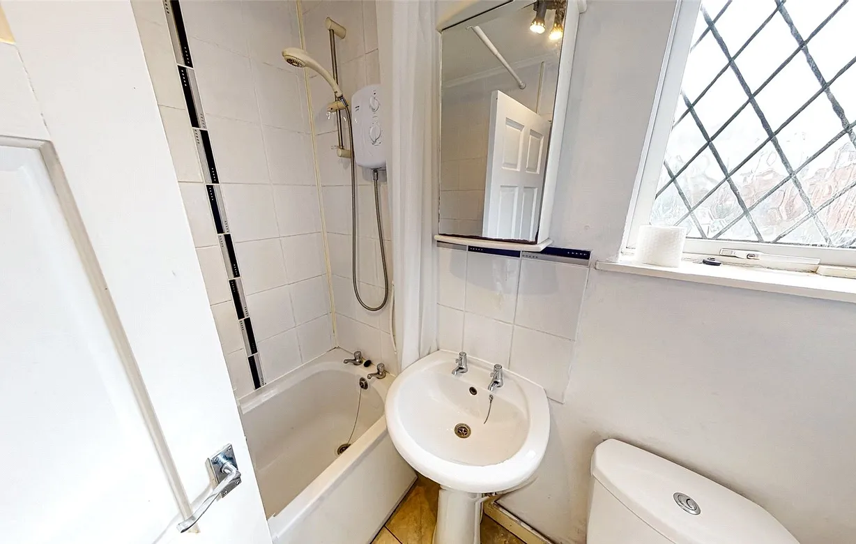 2 bedroom house for sale - Bentley Hurst