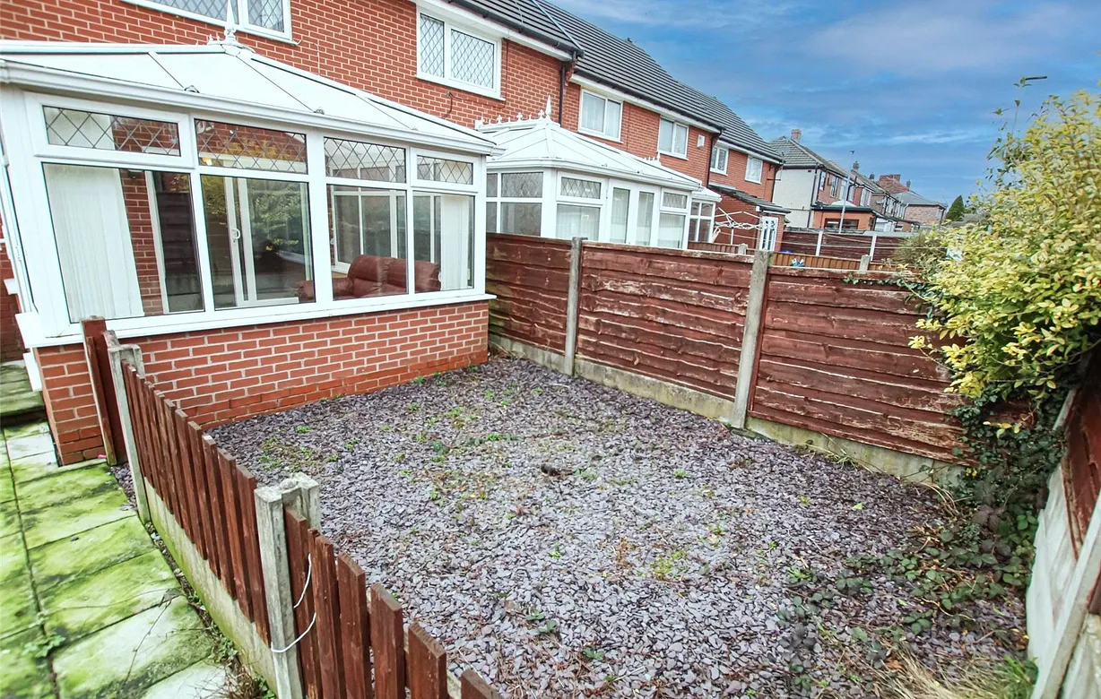 2 bedroom house for sale - Bentley Hurst